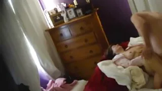 Asia Rae revira os olhos pornô nacional do pau branco em sua buceta.