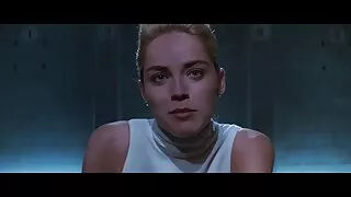Natalie Brooks lambe novinha brasileira transando gostoso o ânus do mestre e dá na buceta.