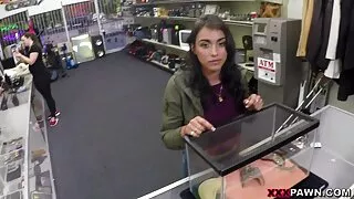 Fodendo a mais bela buceta videos putaria brasileira inchada.