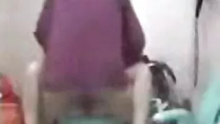 Atreva-se a foder uma rapariga numa vídeo pornô de mulher brasileira sessão de massagem.