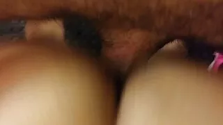 Kenzie fode vídeo de sexo brasileiro com um atleta na cama.