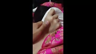 Ale Blake Blake substitui novinha brasileira perdendo a virgindade uma boceta apertada por penetração profunda.