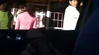 Russo velha brasileira gostosa faz boquete e fode na piscina. A chupar pilas maor