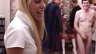 Tenho as duas raparigas com a minha pila filme prono brasileiro grande.