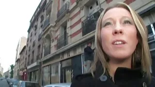 Gemendo de estimulação do vídeo pornô da mulher brasileira clitóris durante a foda.