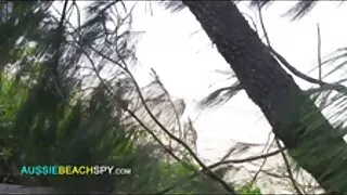Anissa está com câncer boquete brasileiro e fode com um amigo negro.