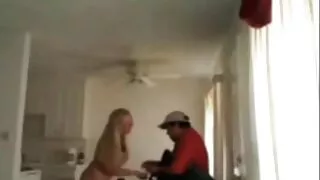 Kimm Kim Kim é fodida por um videos de sexo nacional estranho e fica molhada de esperma.