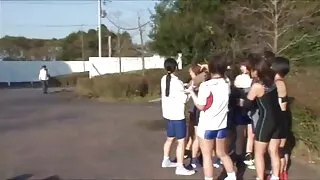 Enni Seal acabou de acordar pornô brasileiro lésbico e já está a foder.