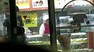 Japonês creampie e pau entre os peitos. vídeos pornográficos brasileiros