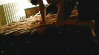O predador inclina o motorista a foder no anal. vídeo de sexo caseiro brasileiro