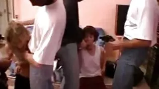 Morena na buceta fode e mostra seus encantos. pornol brasileiro